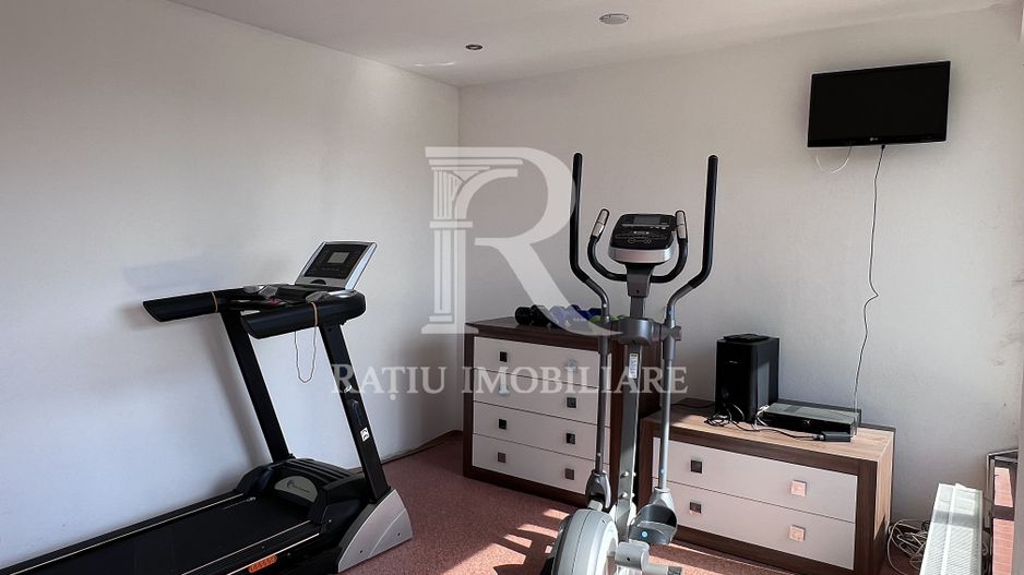 Casă 4 camere de închiriat | Saună | Piscina | Sântandrei | Bihor - Poză 24