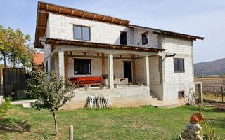 Casa semifinisata in zona pitoreasca, langa padure, 450 mp teren, Sard - Poză 2