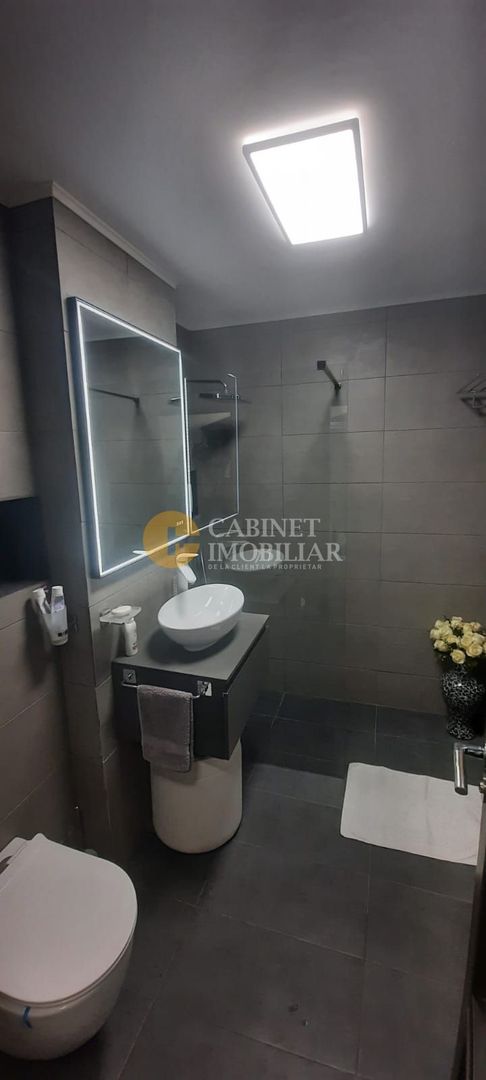 3 Camere Decomandat - Etaj intermediar -  71 mp - Zona Galata - Poză 6
