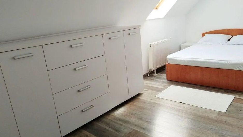 Apartament cu doua camere de vanzare - Poză 3