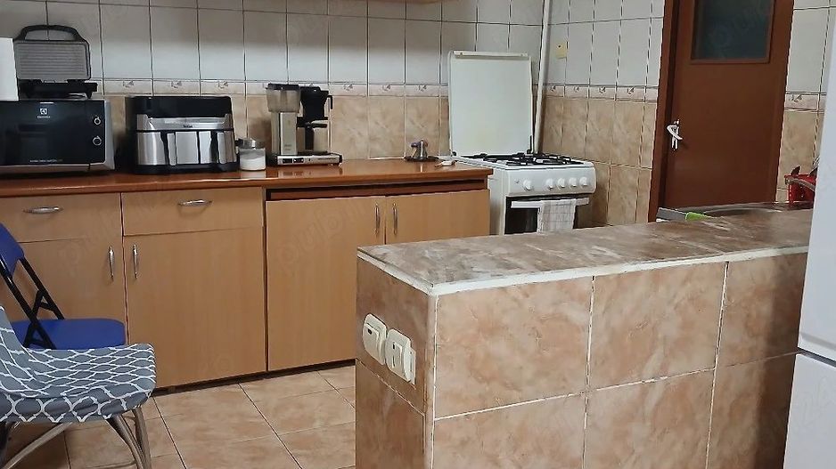 Casa de Vanzare 4 camere Crangasi-Giulesti - Poză 3