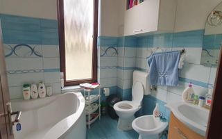 Casa spațioasă  P+1E,526 mp teren-strada liniștită. - Poză 24