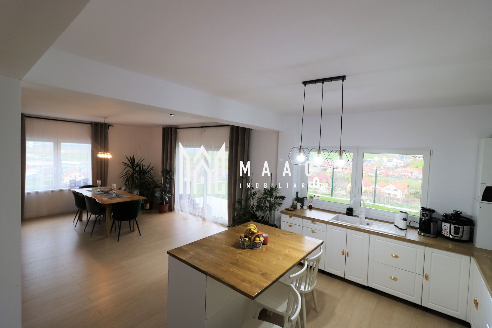 Casa individuala | 5 Camere | Teren 370 mp - Poză 4