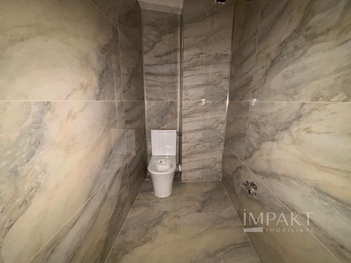 Spațiu comercial 90 mp, central – ideal pentru activitati comerciale - Poză 10