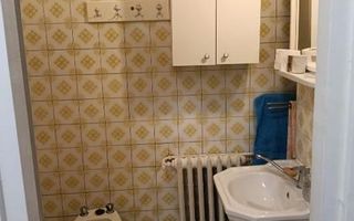 Vând apartament cu 3 camere zona centrala - Poză 15