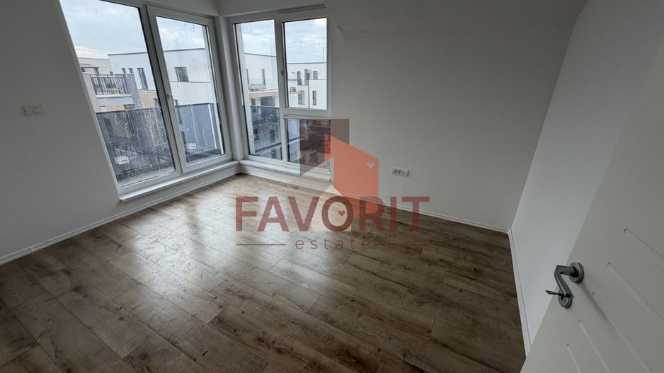 Spatios. Bucatarie inchisa. 2 balcoane. - Poză 9