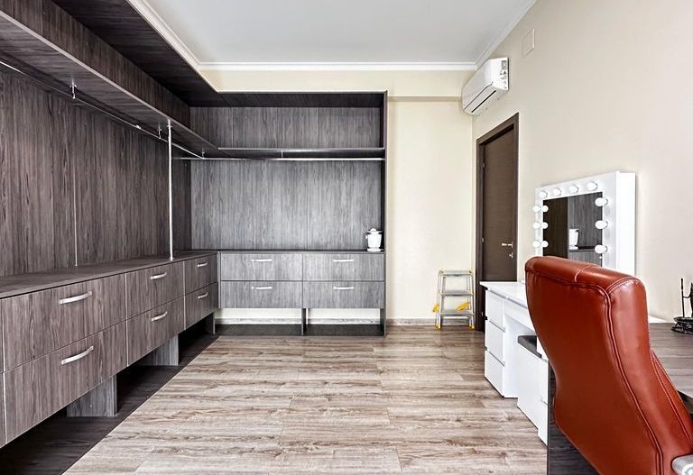 Apartament 3 camere lux, terasă privată, loc parcare inclus,lângă Universitate - Poză 4