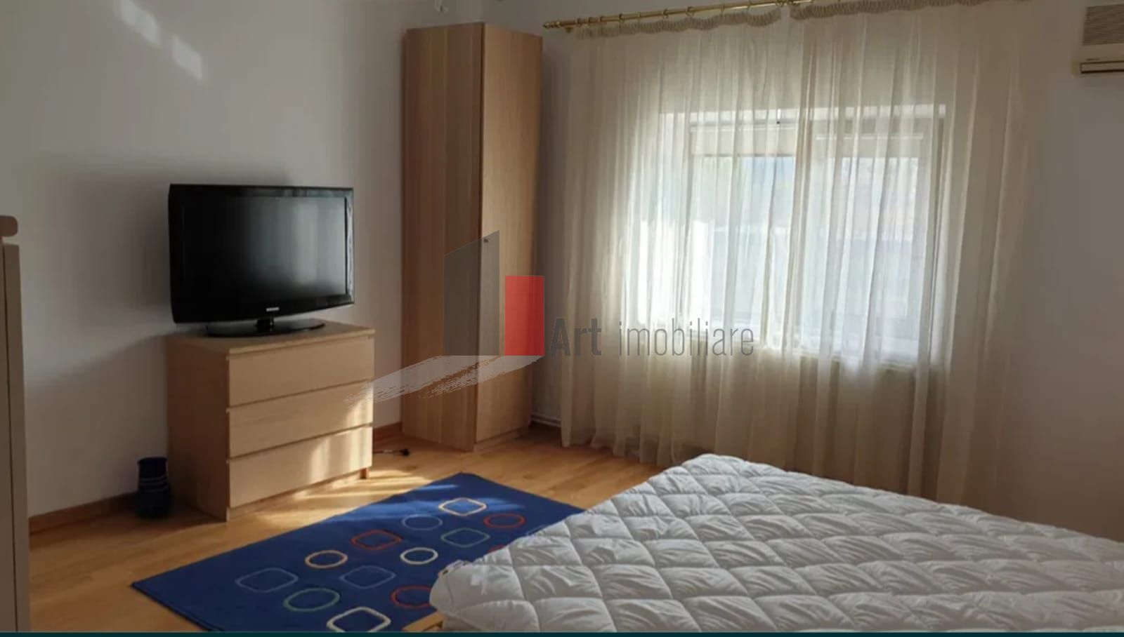 Vând apartament 3 camere în vilă, lângă Piața Victoriei - Poză 7