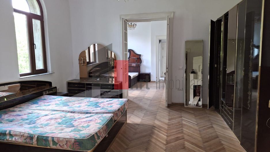 Apartamentul "KORTER" , et. 2 in vila, SINGUR PE ETAJ - Poză 8