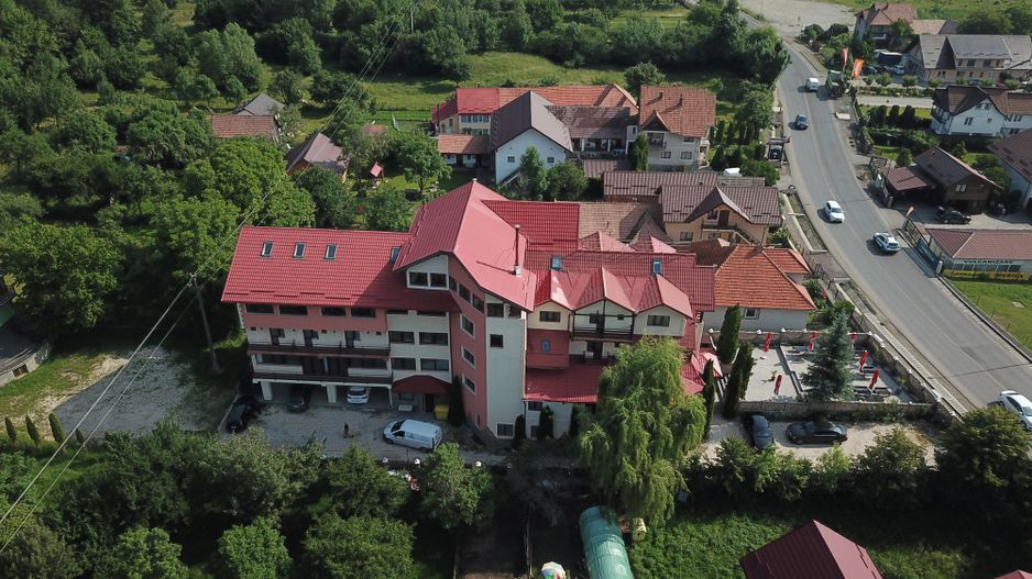 HOTEL BRAN– ZONA PREMIUM / 31 UNITĂȚI CAZARE / SPA / RESTAURANT - Poză 14