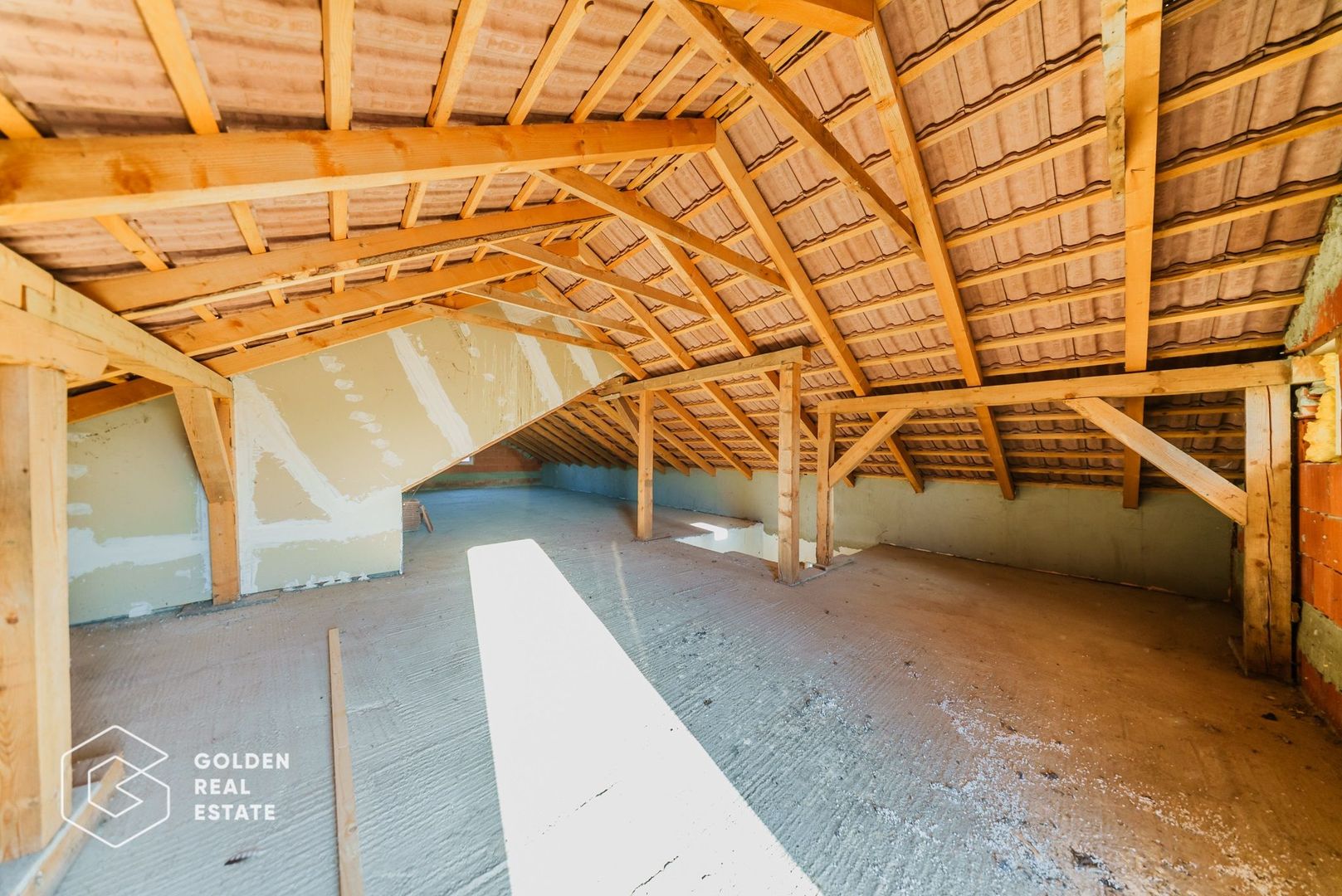 Casa la gri in Alunis,  teren 487 mp - Poză 18