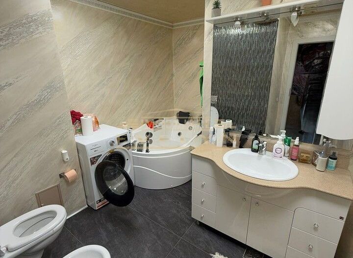 Apartament 3 camere transformat in 2 camere- Etaj 1 - Poză 13