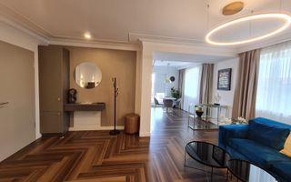 Elegantă și prestanță - Poză 12