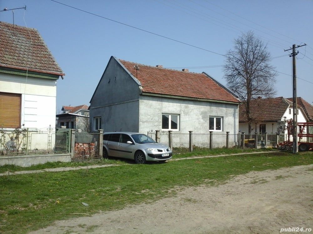 Casa 80 mp cu doua camere de vanzare in Pelisor - Poză 1