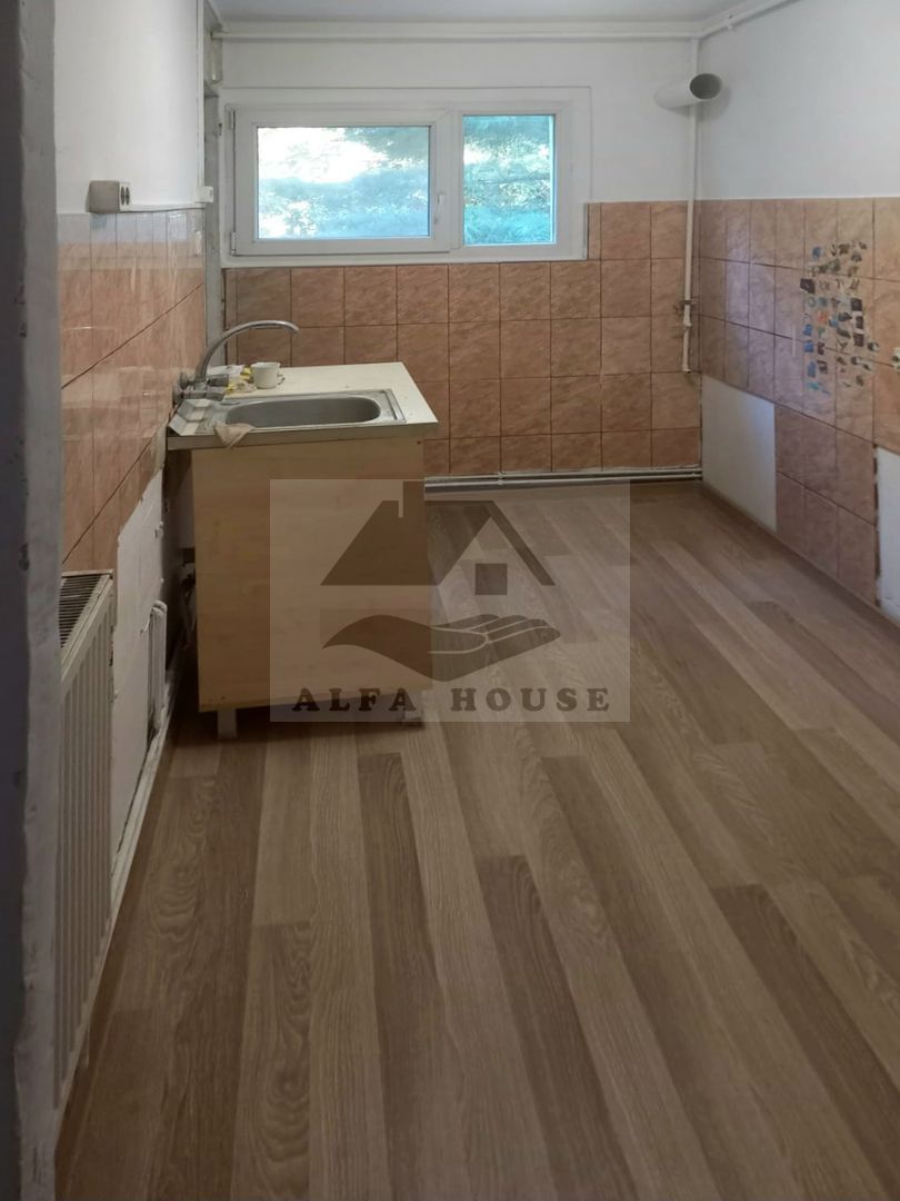 Oportunitate Apartament cu trei camere, Renovat int- zona Astra, 65 mp - Poză 4