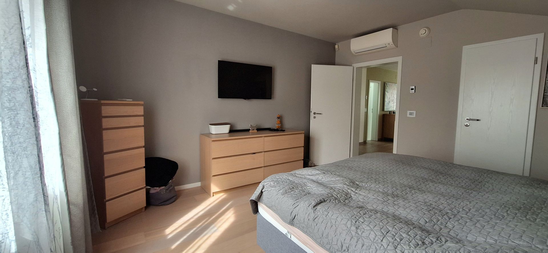 Casa eficienta energetic cu piscina in Giroc - Poză 29