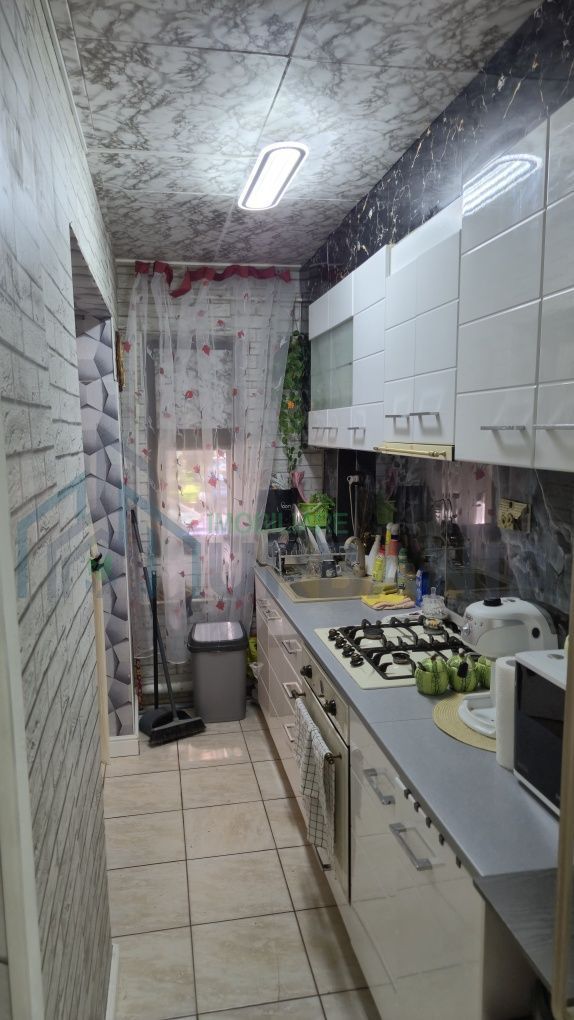 Apartament 3 camere, zona Podul Roș, Aleea Decebal, Iași - de vânzare - Poză 8