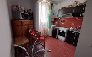 Locuință cochetă cu 1 cameră, ideală pentru locuit sau investiție. - Poză 1