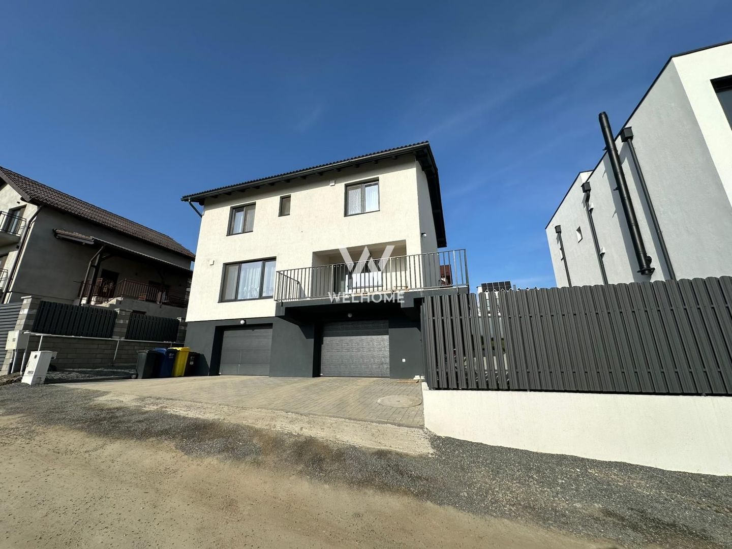 Casă individuală modernă cu garaj - teren 400 mp – Sura Mare - Poză 1