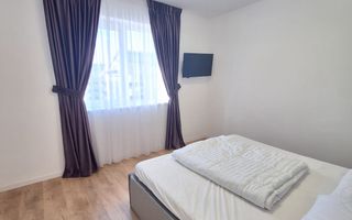 Apartament 3 camere,2 bai+parcare, lux Rasnov - Poză 8