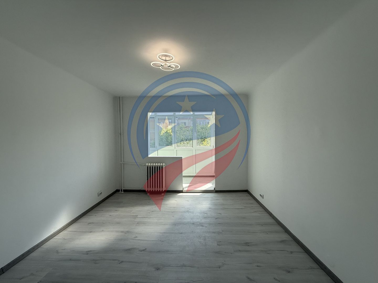 Apartament 2 camere decomandat Rovine Carrefour – bloc anvelopat, etaj 3/4 - Poză 7