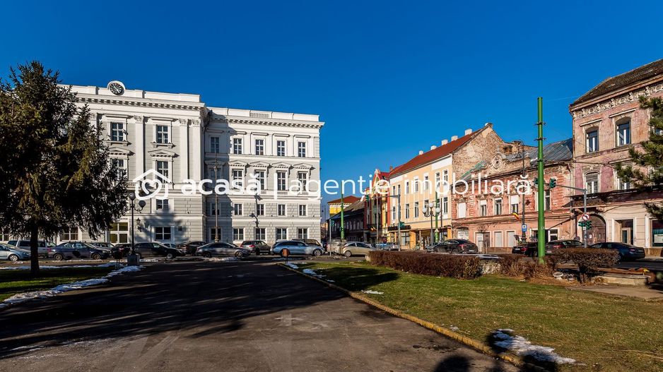Clădire ultracentrală Arad | lângă Teatru | NU este Monument! - Poză 3