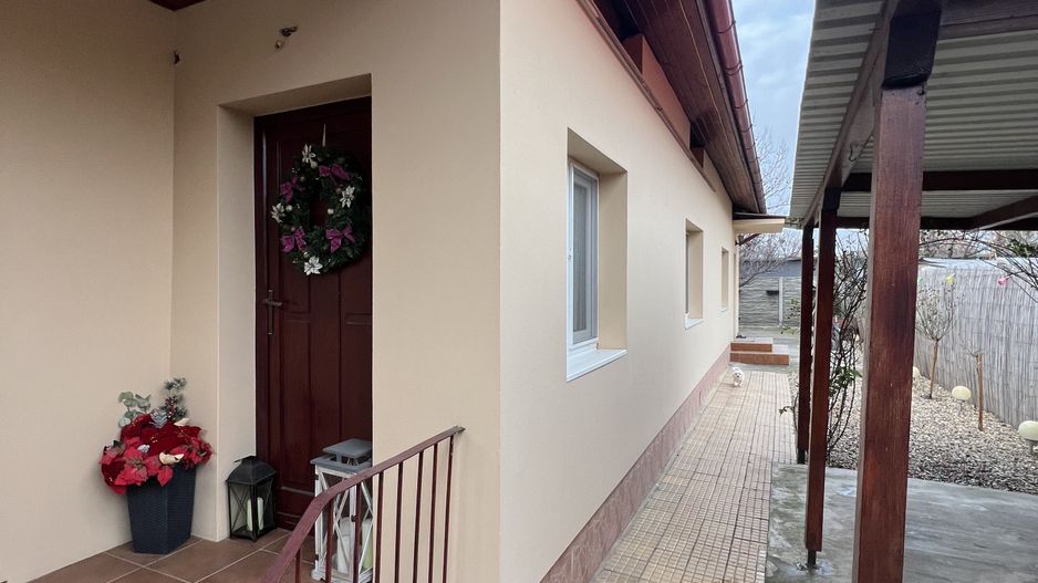 O căsuța cocheta, cu o atmosfera primitoare și calda - Poză 5