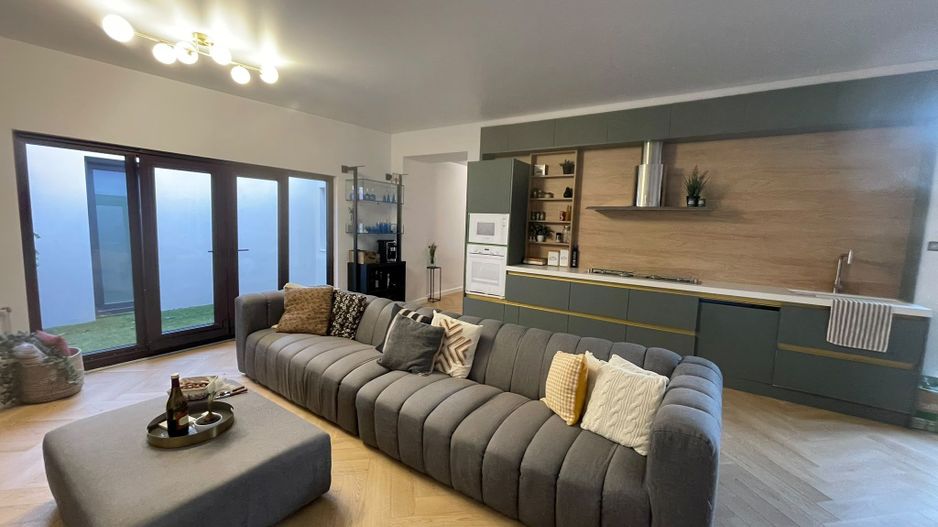 Casă parter, luminoasă, – vizavi de Spitalul Județean-369.000 EURO neg - Poză 10