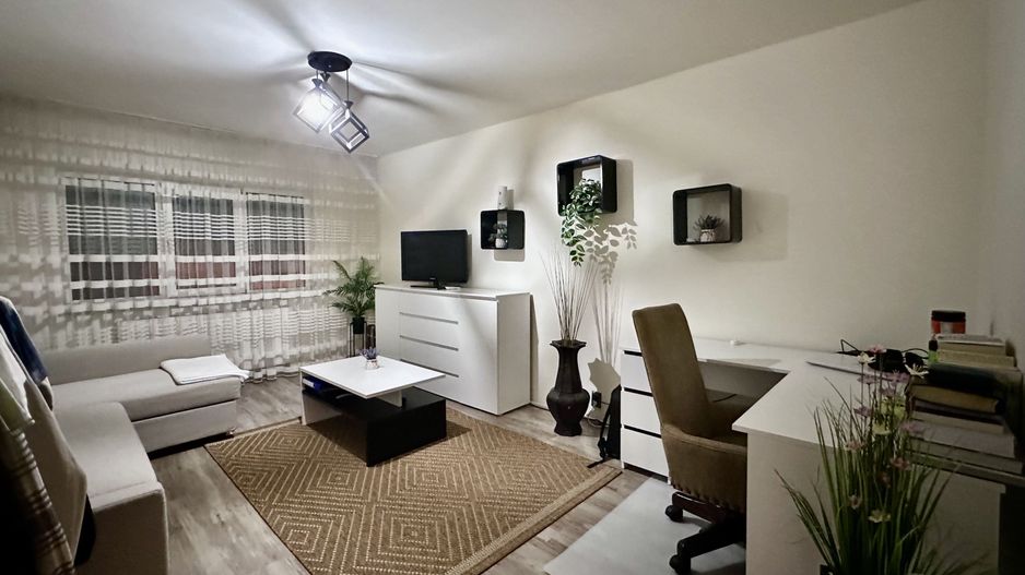 Apartament 2 camere de închiriat – Zona Torontalului - Poză 1