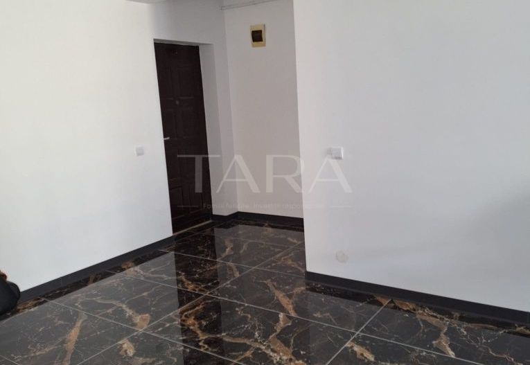 Apartament  2 camere de vânzare – spațiu comercial (parter). - Poză 5
