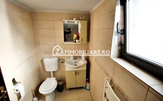 Casa 8 camere,4 bai,482mp,1.100mp teren,2 garaje,0% comision - Poză 13