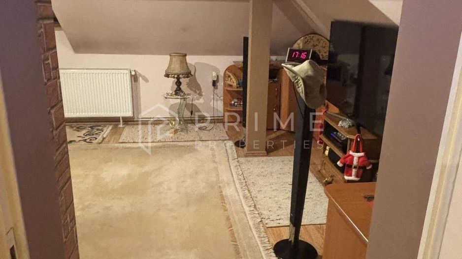 Casa cu front stradal,  7 Noiembrie, ideala clinica/cabinet/locuinta - Poză 13