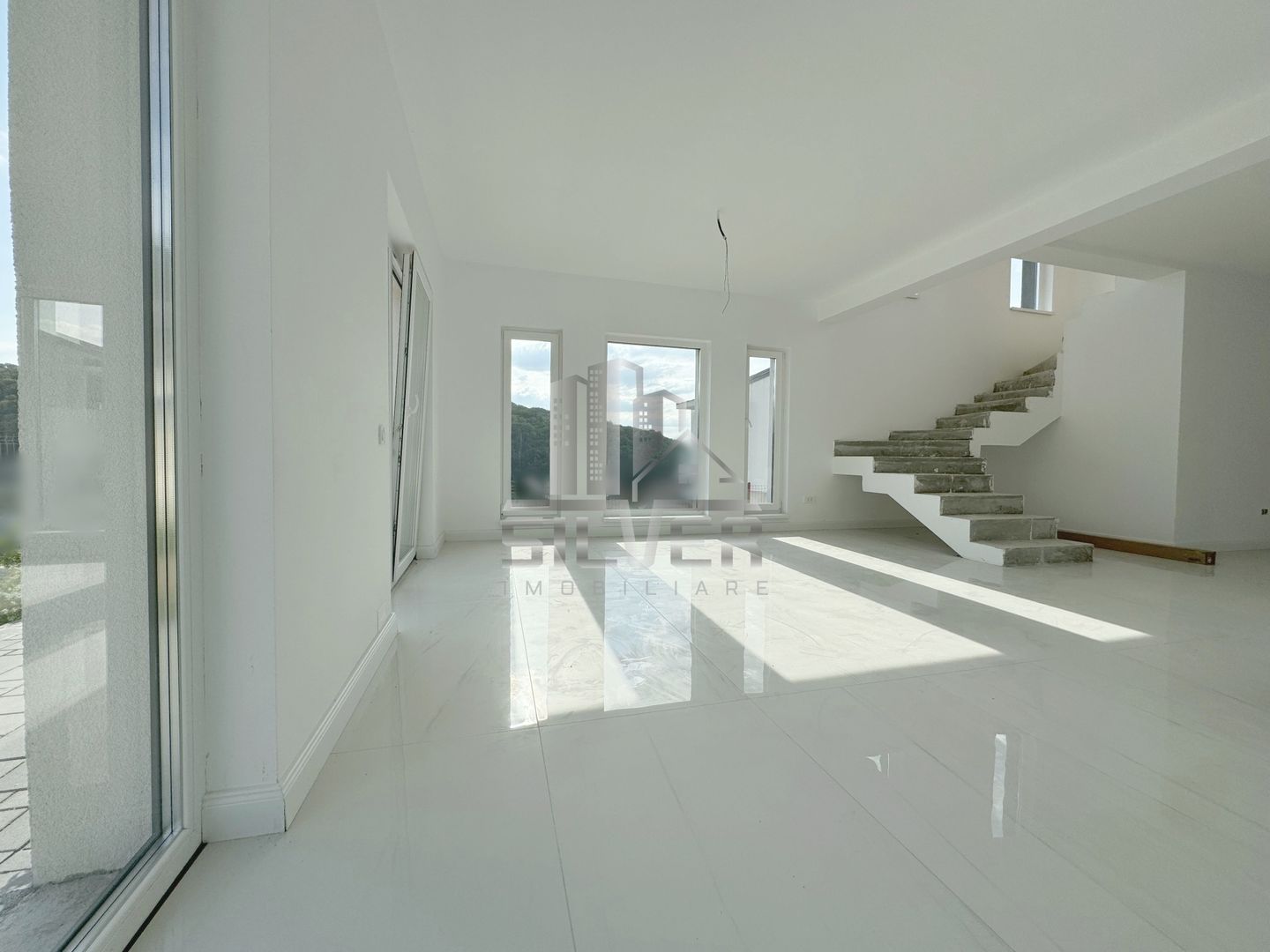 Casa individuala recent finisata cu teren de 425! - Poză 5