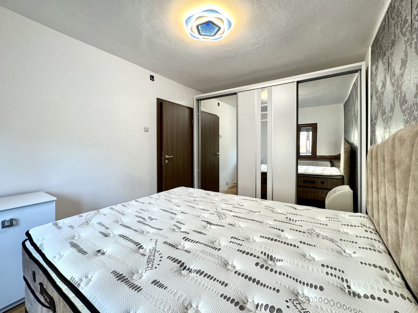 Apartament 3 camere, spațios, etaj 1 – Zona Lipovei / Iulius Mall - Poză 9
