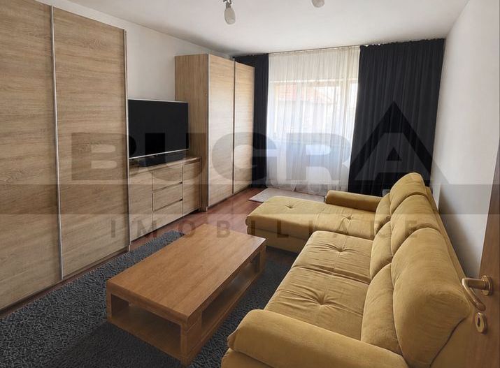 Apartament de 2 camere, 55mp, decomandat, parcare, zona Plopilor - Poză 1