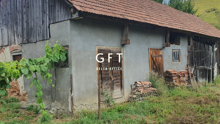 Casa cu teren de 40 ari,situata in centrul comunei Matei - Poză 10