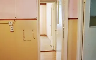 Apartament circular in cartierul astra - Poză 12
