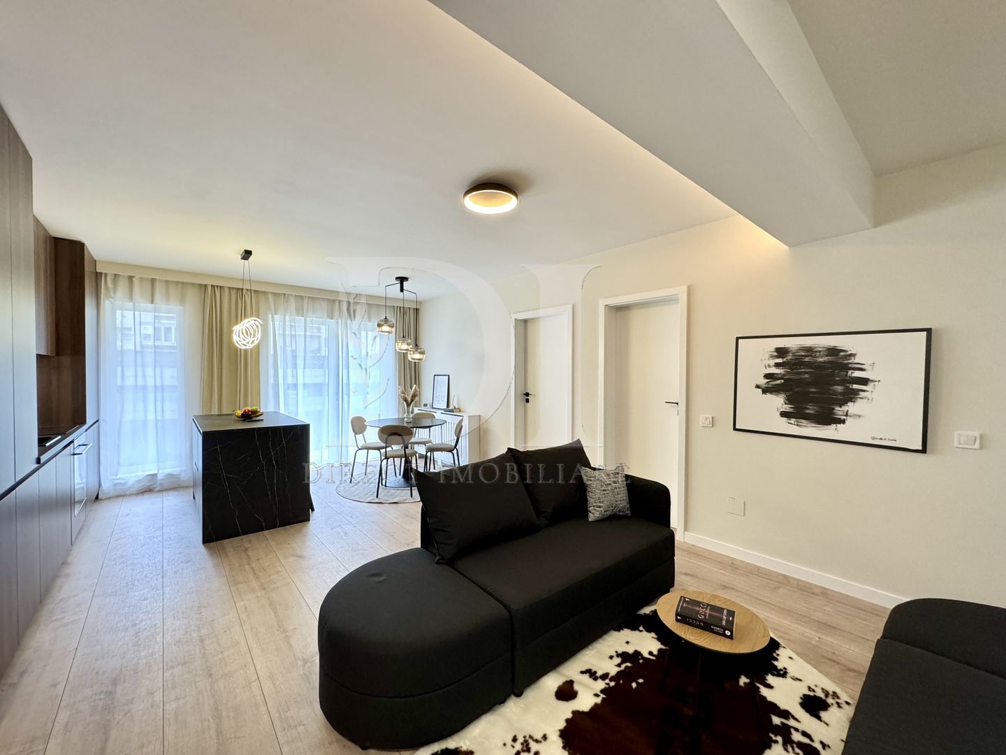 Apartament ultramodern / gradina de 43 mp - Poză 2