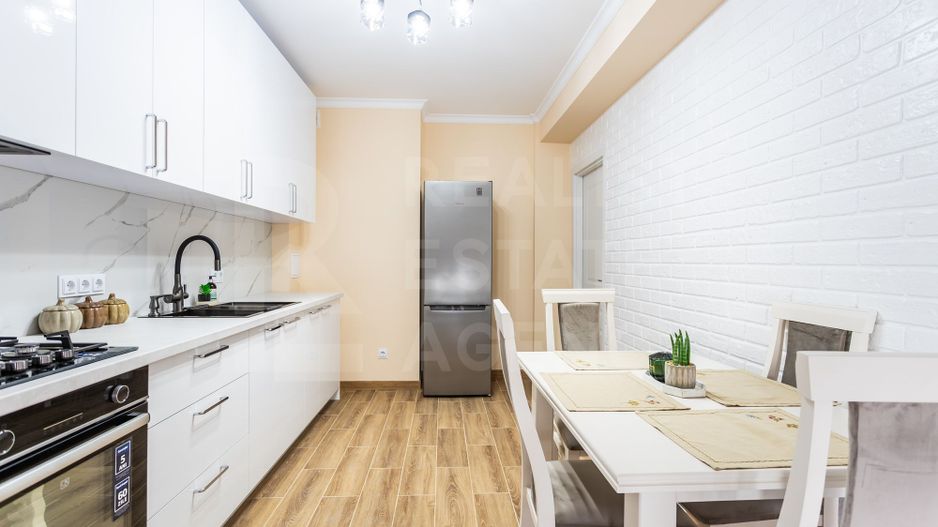 Chirie, apartament, 2 camere, strada Calea Ieşilor, Sculeni - Poză 3