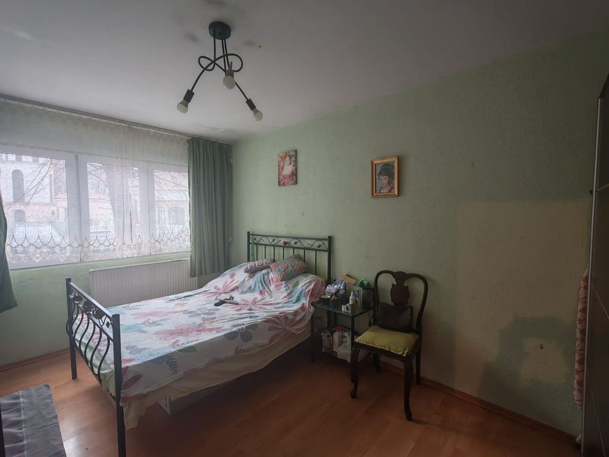 Apartament 3 camere, Brancoveanu, zona Covasna. Loc parcare. - Poză 8