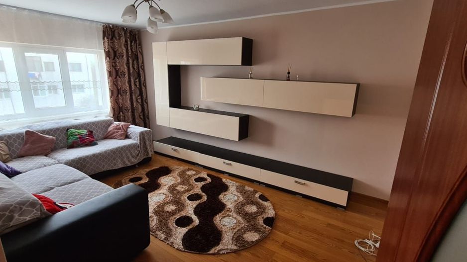 Inchiriere apartament 2 camere mobilat, Bd. Siderurgistilor - Poză 2