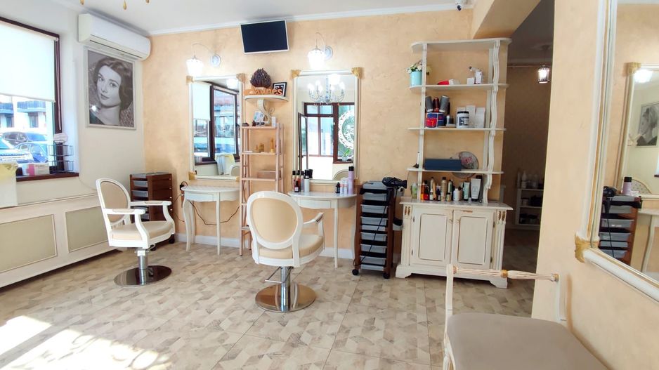 Afacere la Cheie ,Inclus Spatiu si Parcare - Poză 2