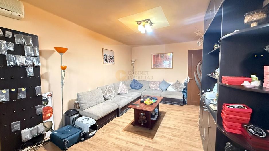 Centrala Proprie | 3 camere | Decomandat | N. Titulescu - Poză 2