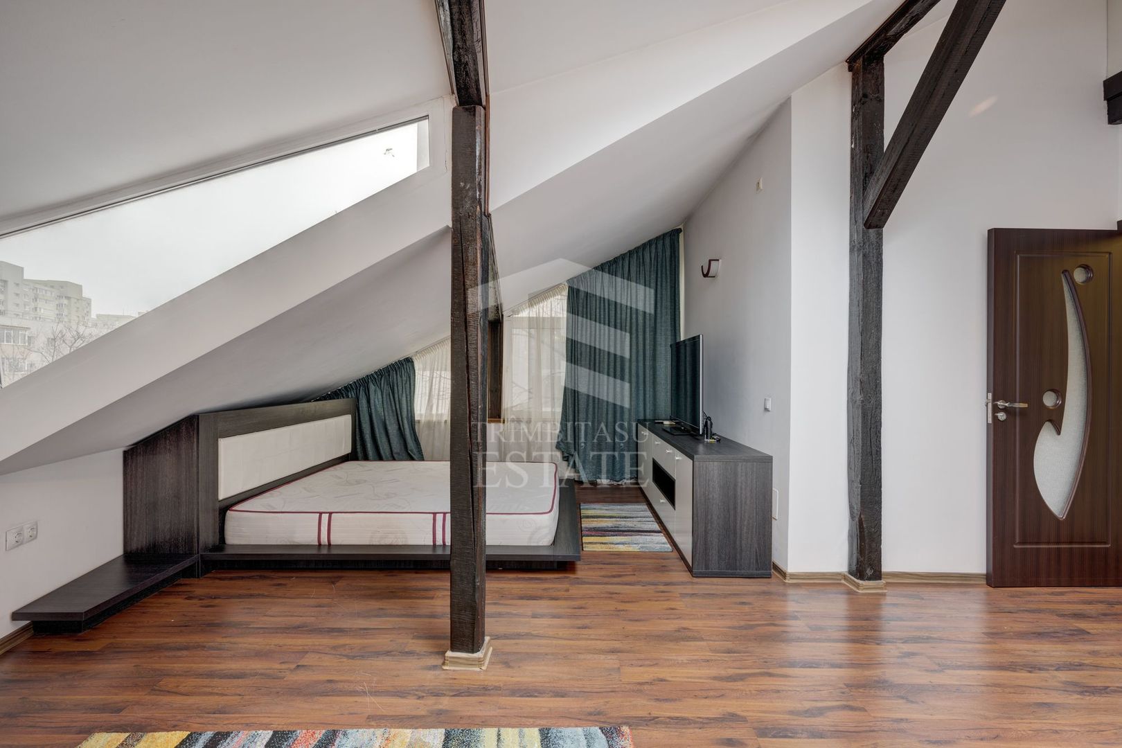 2 Apartamente  in Vila 5 Cam Metrou Basarab Gara de Nord - Poză 31