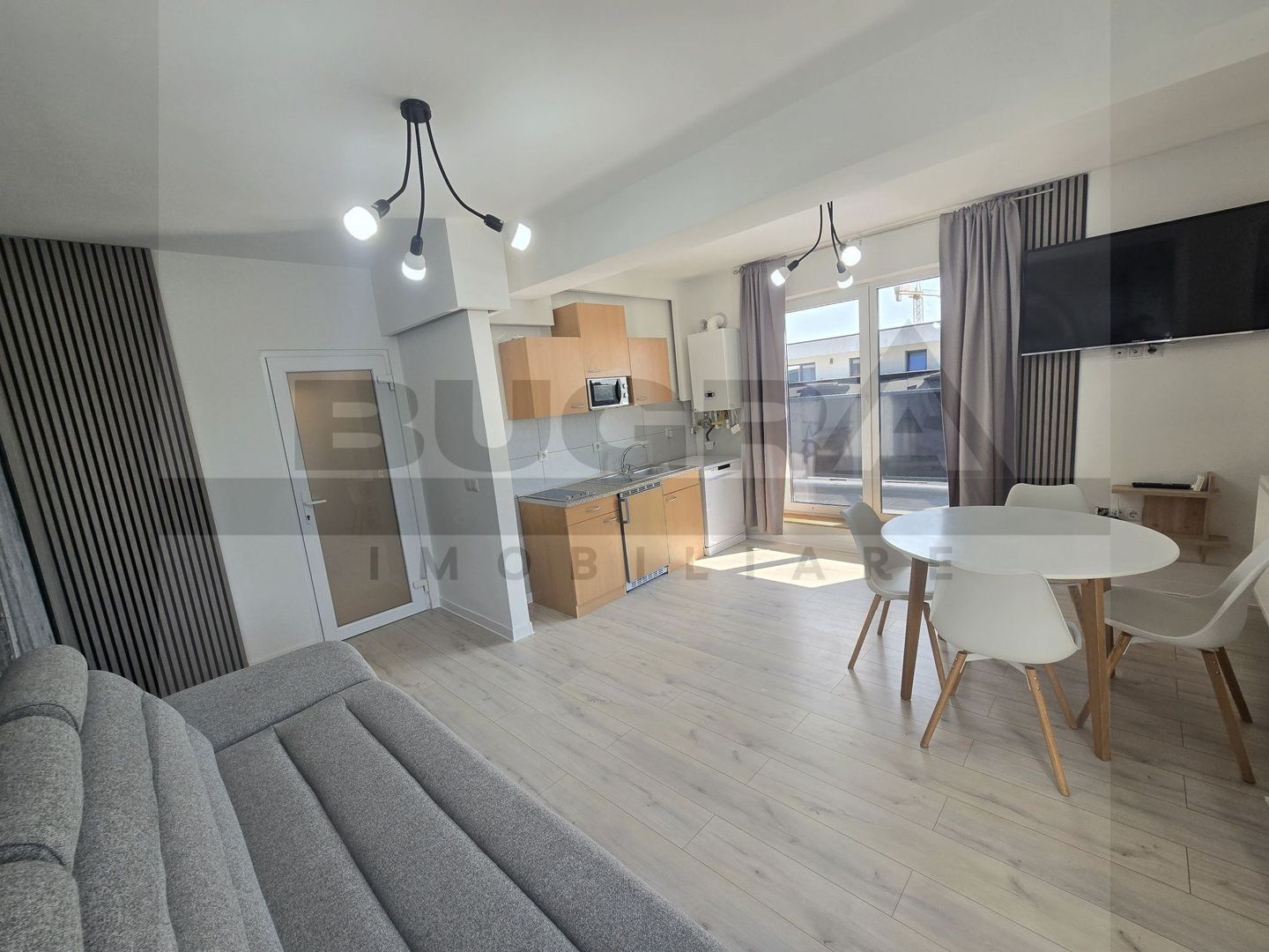 Apartament 42 mp, terasa 15 mp, parcare, zona C. Coposu - Poză 5
