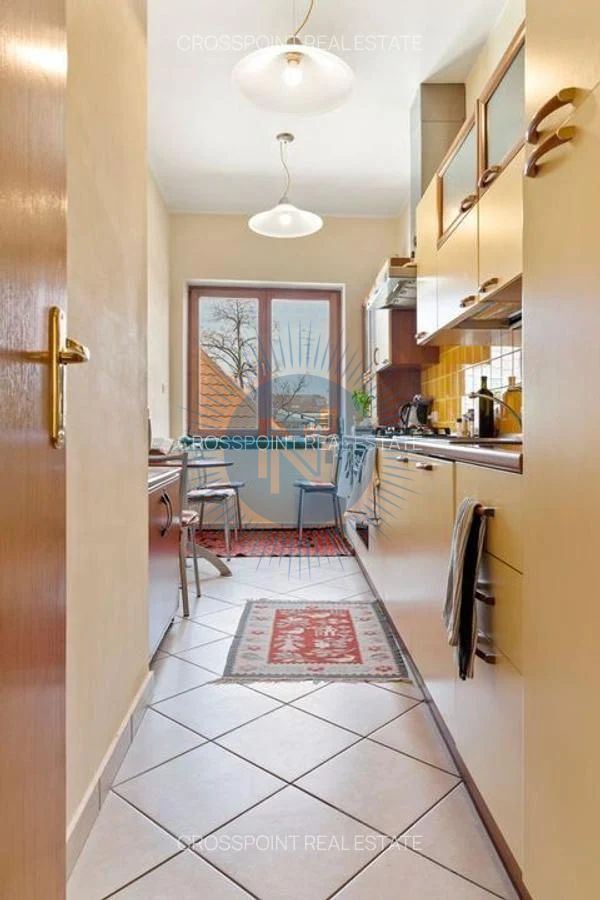 Apartament in vila Capitale plus Demisol - Poză 9