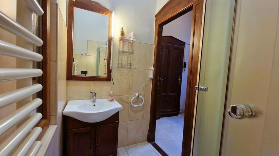 Apart ultracentral Medicina dentara -Hotel Continental - Poză 2