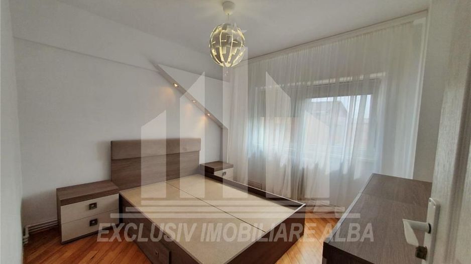 Apartament 2 camere decomandate | 48 mp | Renovat | Cetate - Poză 3