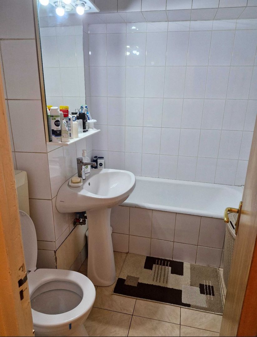 AP. 3 CAMERE 1 MAI, 82 MP UTILI, NEMOBILAT, DECOMANDAT, COMISION 0% - Poză 7