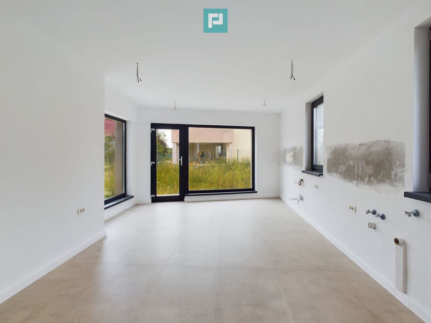 Vilă într-un Complex Rezidențial Nou cu Vedere la Balta Corbeanca - Poză 4